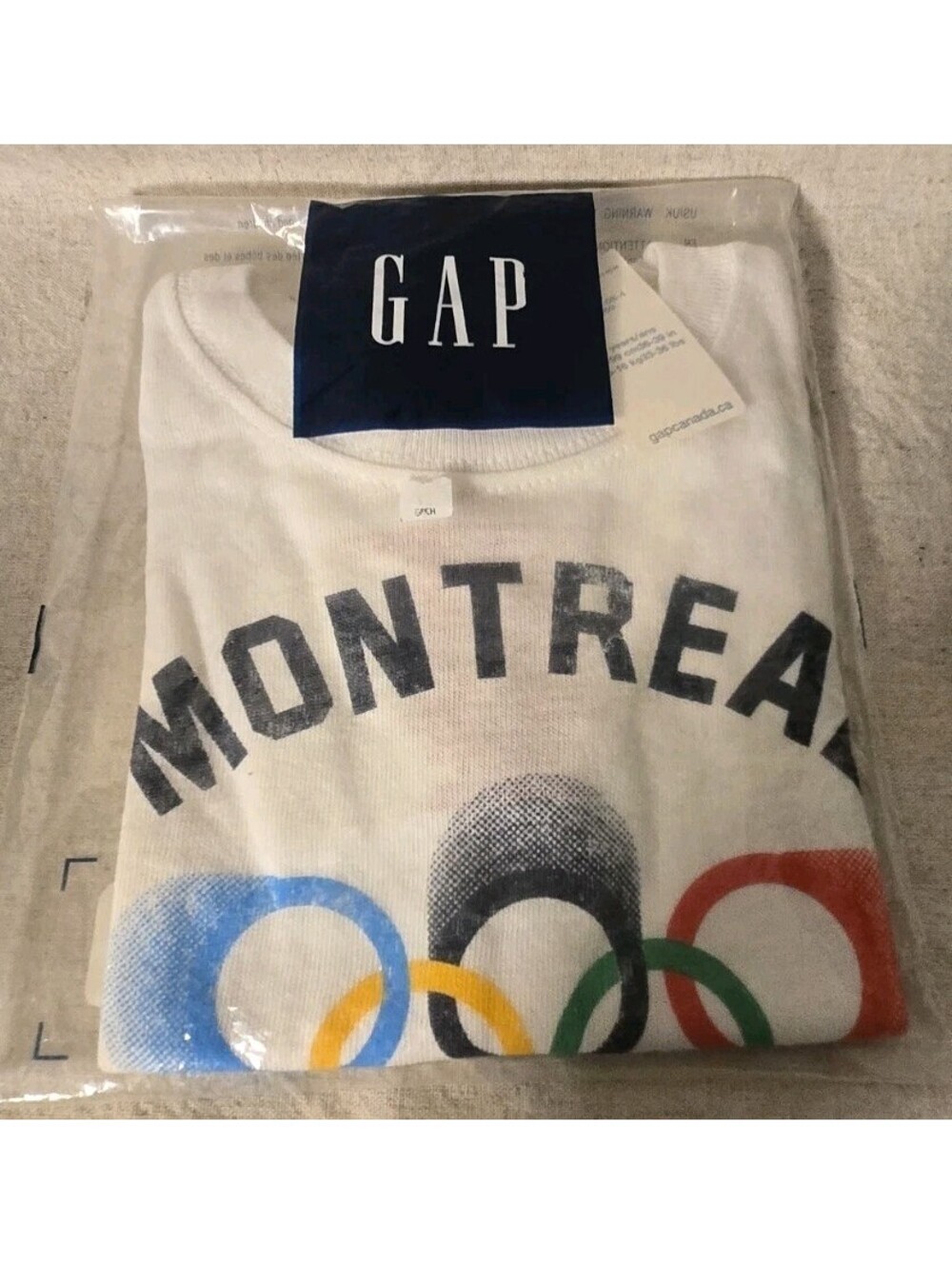 Gap Canada Montreal 3T Shirt Brand New - Picture 1 of 1